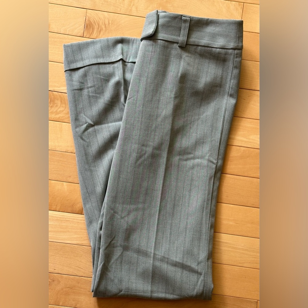BCBGMaxAzria gray tailored dress pants · size 2